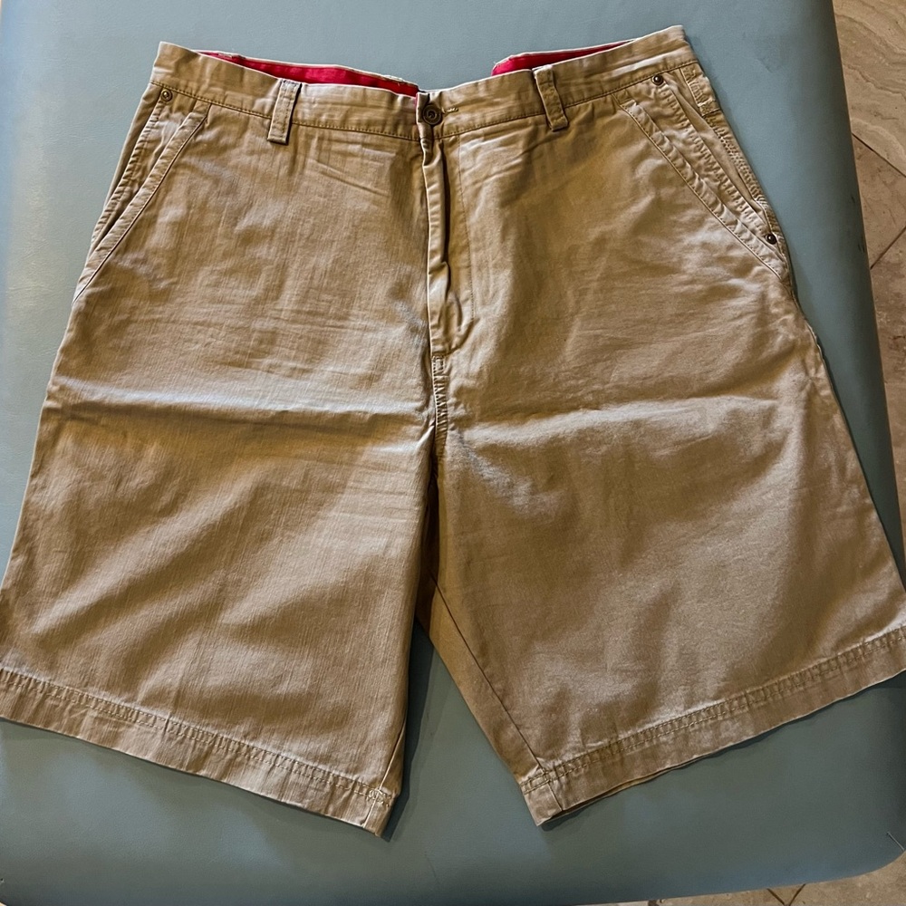 Dockers Men's Khaki Flat Front Shorts